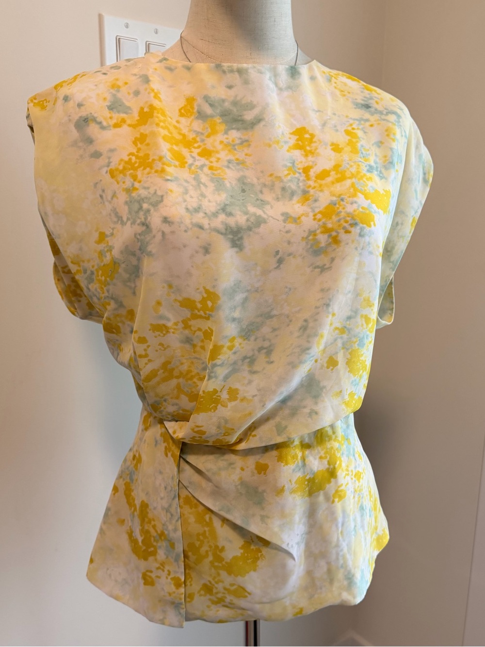 Calvin Klein Chiffon Twist Front Blouse Pastel Print Size S